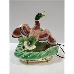 VINTAGE CERAMIC TV DUCK LAMP 12" X 12"