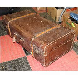 VINTAGE WOOD TRIM TRAVEL TRUNK 31" X 10" X 16"
