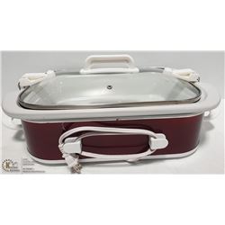 CROCK POT COOKER RED AND WHITE