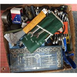 TRAY OF SHOP TOOLS & MISCELLANEOUS