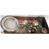 Image 2 : ESTATE LOT OF SILVERPLATES  AND CRYSTAL