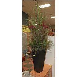 SILK PLANT/TREE IN DECORATIVE VASE- 5' TALL