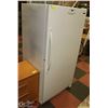 Image 1 : KENMORE UPRIGHT FREEZER - 17 CU FT