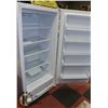 Image 2 : KENMORE UPRIGHT FREEZER - 17 CU FT