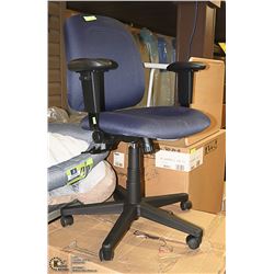 NEW BLUE FABRIC HYDRAULIC LIFT OFFICE CHAIR