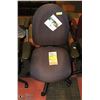 Image 1 : NEW FABRIC HYDRAULIC LIFT OFFICE CHAIR