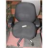 Image 1 : NEW BLACK HYDRAULIC LIFT OFFICE CHAIR