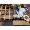 Image 2 : ESTATE PALLET OF COLLECTIBLES INCLUEDS CHINA,
