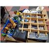 Image 3 : ESTATE PALLET OF COLLECTIBLES INCLUEDS CHINA,