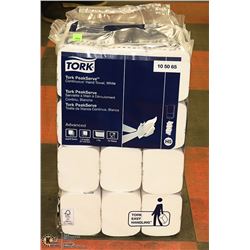 PACK OF TORK BRAND CONTINUIOUS HAND TOWEL