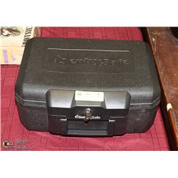 SENTRY FIRE PROOFSAFE WITH KEYS