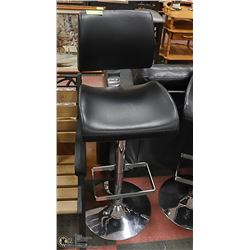 HYDRAULIC LIFT STOOL