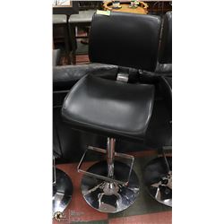 HYDRAULIC LIFT STOOL