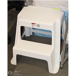 2 STEP RUBBERMAID STOOL