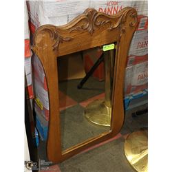 ANTIQUE MIRROR IN CARVED  OAK FRAME