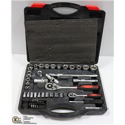 SOCKET SET