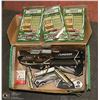 Image 1 : BOX OF ASSORTED KNIVES