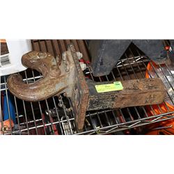 CLAW STYLE TRAILER HITCH RECIEVER