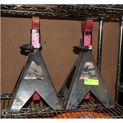 PAIR OF JACK STANDS