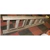 Image 1 : 6FT WOODEN LADDER
