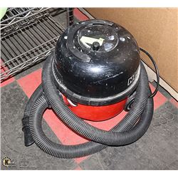 COMMERCIAL HENRY VACUUM