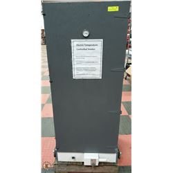 ELECTRICALLY CONTROLLED SMOKER CABINET WITH RACKS