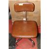 Image 1 : VINTAGE MID CENTURY ADJUSTABLE OFFICE CHAIR