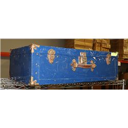 VINTAGE METAL TRUNK 30" X 18" X 9"