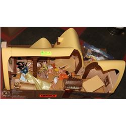 SNOW WHITE PLAYHOUSE WITH  ACCESSORIES