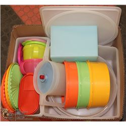 ASSORTED LOT OF TUPPERWARE