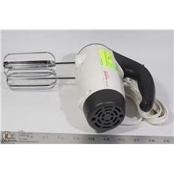 SUNBEAM MIXMASTER HAND MIXER