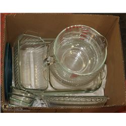 PYREX- ASSORTED BAKEWARE/BOWLS- 12 PIECES