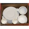 Image 1 : ASSORTED LOT OF WHITE SERVINGWARE