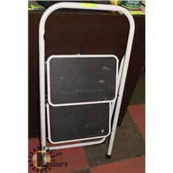 METAL 2 STEP FOLDING STOOL