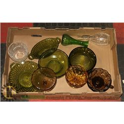 10 VINTAGE COLORED DISHES