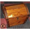 Image 1 : HAND BUILT WOOD PIRATE CHEST