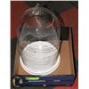 Image 1 : HEAVY GLASS DISPLAY DOME WITH WHITE BASE