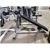 Image 2 : DECLINE BENCH