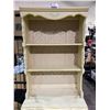 Image 2 : 2 PIECE 3 DRAWER DRESSER WITH SHELVES