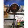 Image 2 : SPOTLIGHT