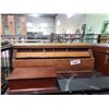 Image 2 : 2 VINTAGE TOOL BOXES & 1 SMALL CABINET