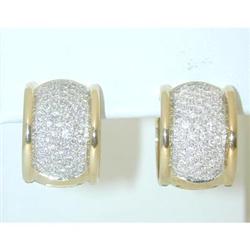 692 14k Gold Earrings w/Diamond