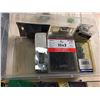 Image 4 : Items in bin, Anchor Kit, Screws