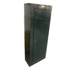 Stack-on Gun Cabinet