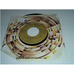 Cascades 45 side one Rhythm of the rain side two the last leaf excellent condition