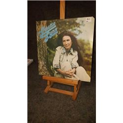 Loretta Lynn back to Country good condition