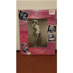 Vintage new 4in X 6in Marilyn Monroe framed picture