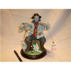 Clown musical figurine