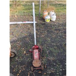 APPROX. 2 1/2 TON FLOOR JACK (NOT WORKING) (PHONE:  780-220-5518)