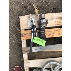 BENDERS & NIPPLE CHUCK